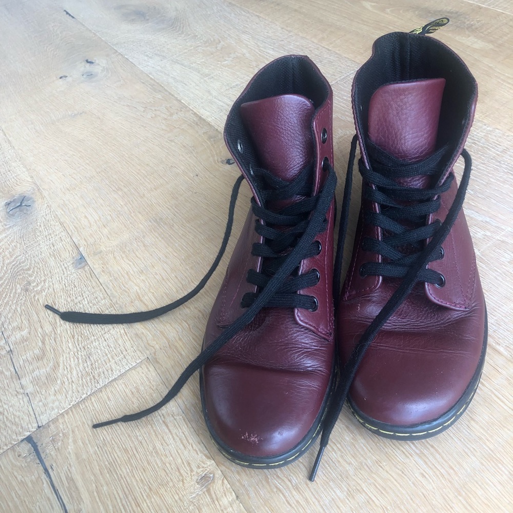 Dr. Martens Leyton boot